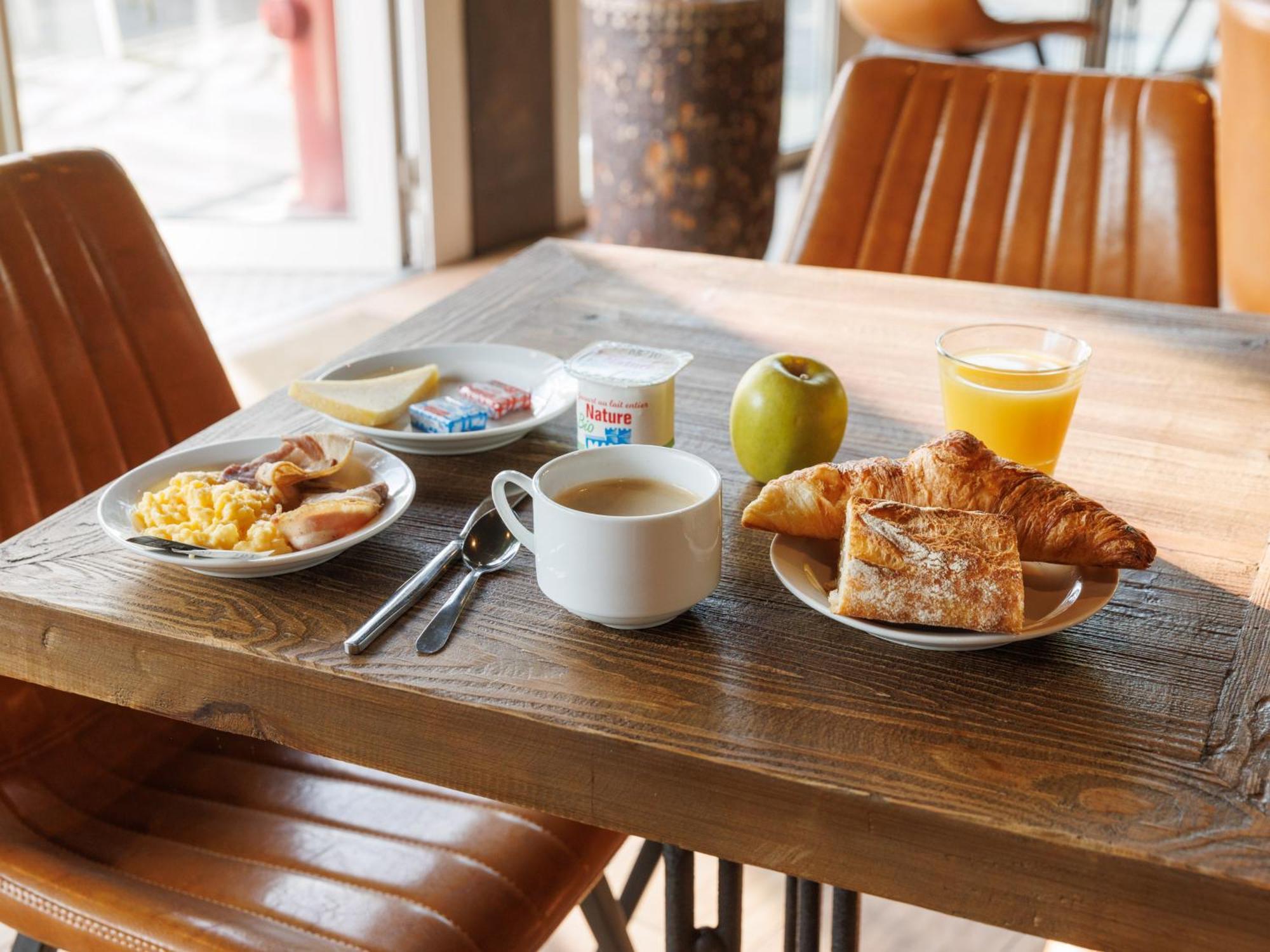 B&B Hotel Clermont-Ferrand Nord Riom Zewnętrze zdjęcie